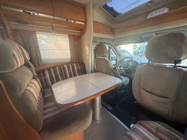 Rapido 7090 DF 2.2L 130CH - Photo 10