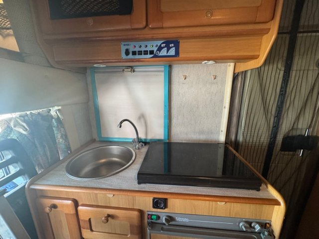 Riviera 362 2.8L IDTD 125CH - Photo 12