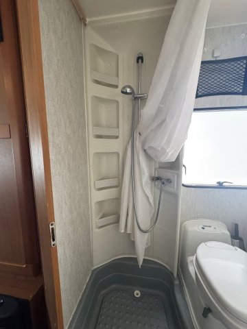 Riviera 362 2.8L IDTD 125CH - Photo 14