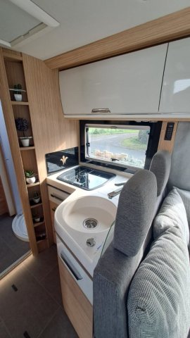 Niesmann+Bischoff Arto 77 E - Photo 4