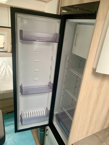 Hobby De Luxe 460 SFF - Photo 4