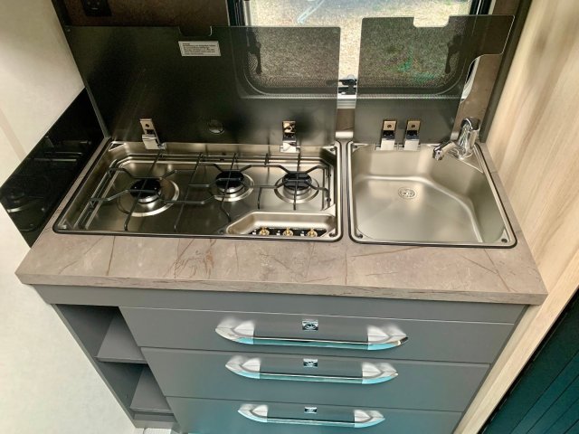 Hobby De Luxe 460 SFF - Photo 7