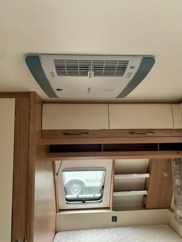 Hobby De Luxe 460 UFE - Photo 4