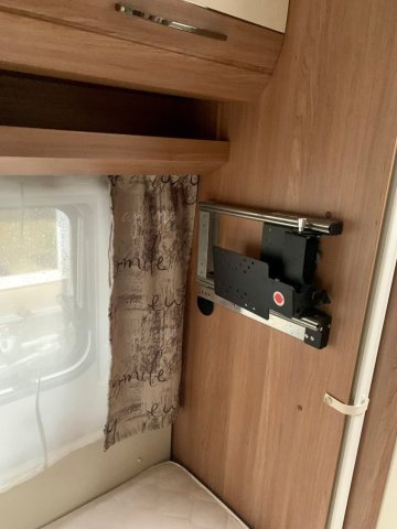 Hobby De Luxe 460 UFE - Photo 5