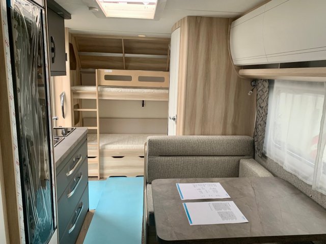Hobby De Luxe 490 KMF - Photo 3