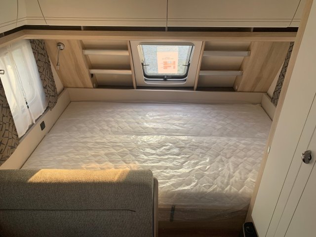 Hobby De Luxe 490 KMF - Photo 2