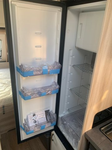 Hobby De Luxe 490 KMF - Photo 4