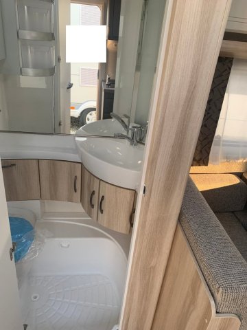 Hobby De Luxe 490 KMF - Photo 8