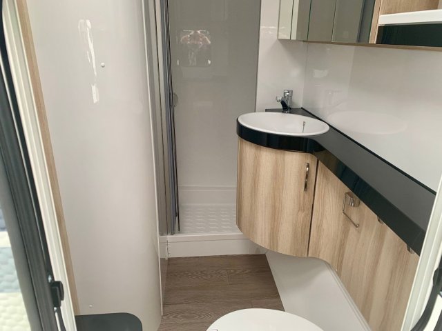 Hobby De Luxe 495 WFB - Photo 3