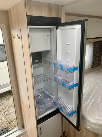 Hobby De Luxe 495 WFB - Photo 5