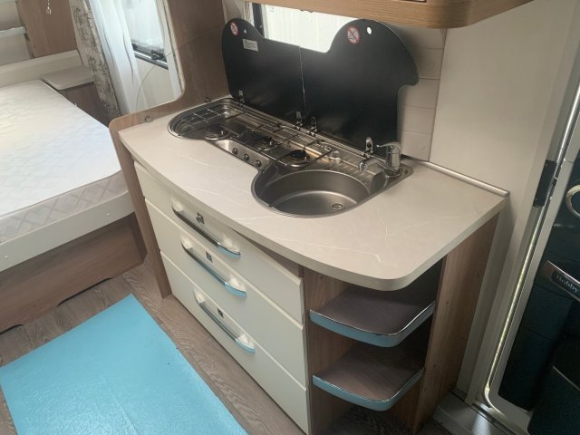 Hobby De Luxe 540 UFF - Photo 5