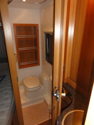 Hymer Nova 560 - Photo 10