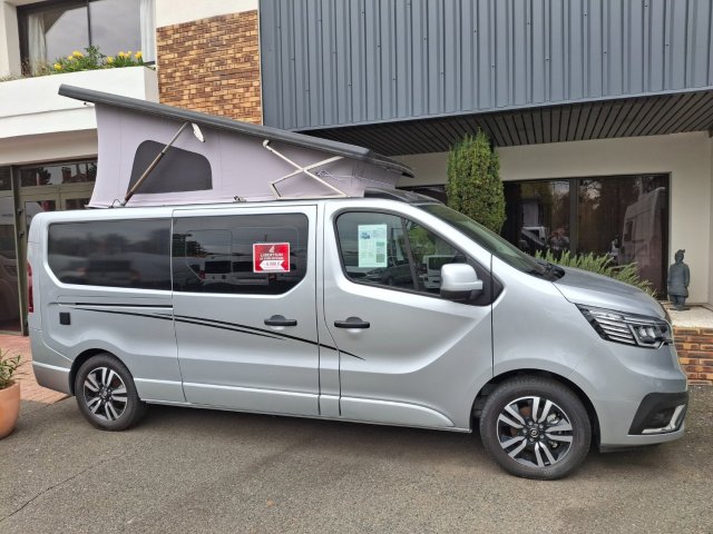Font Vendome Auto Camp XL van Neuf