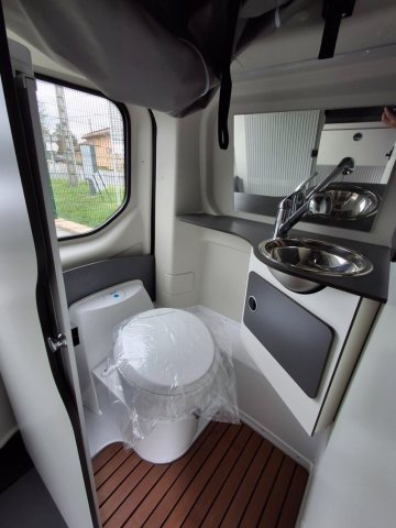 Font Vendome Auto Camper XL van - Photo 15