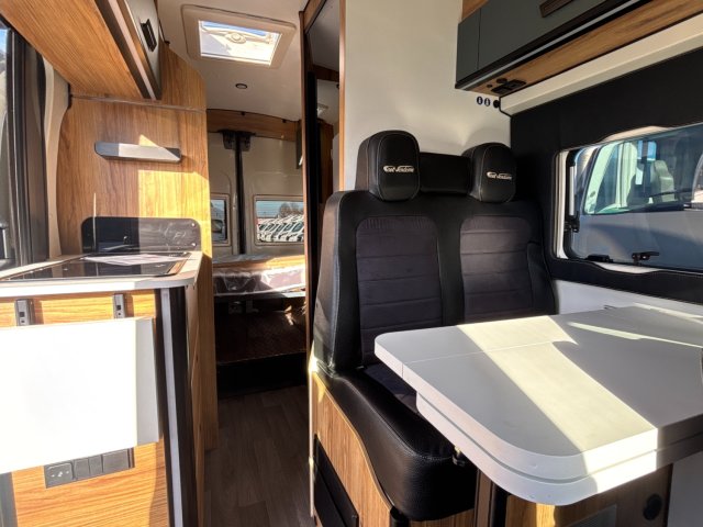 Font Vendome Forty Van FORTYVAN 4*2 - Photo 5