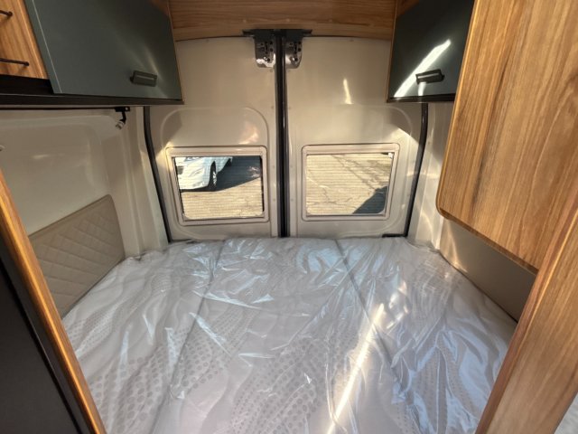 Font Vendome Forty Van FORTYVAN 4*2 - Photo 8