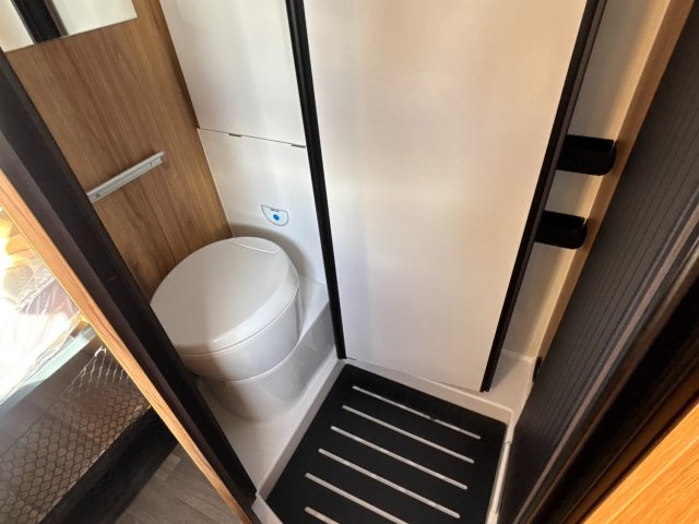 Font Vendome Forty Van FORTYVAN 4*2 - Photo 10