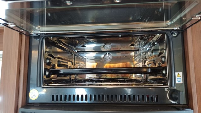 Niesmann+Bischoff Arto 79 F - Photo 15