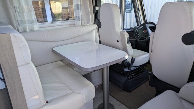 Bavaria Initial I741FC Allure - Photo 3