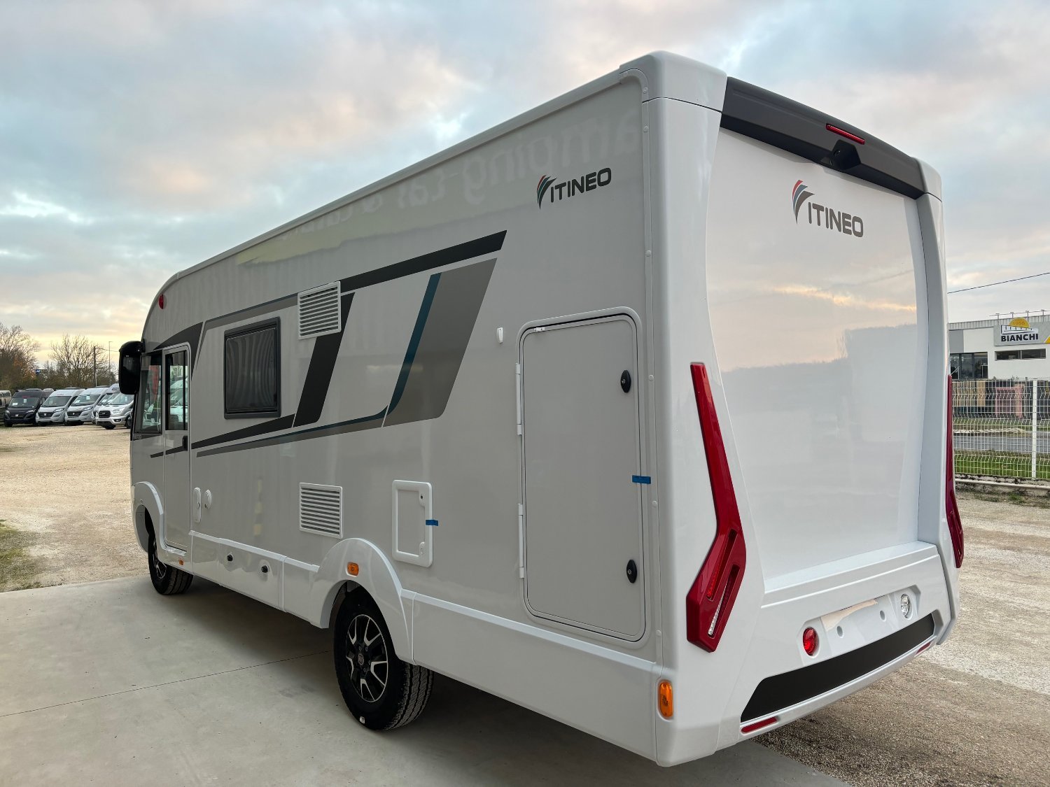 Itineo SB 700 