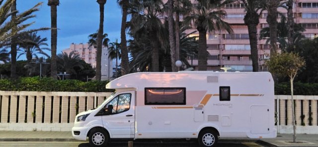 CI Horon 74 XT - Photo 1