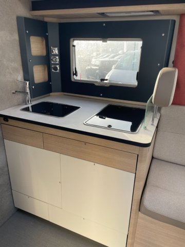 Rapido 606 F Maxi salon - Photo 9
