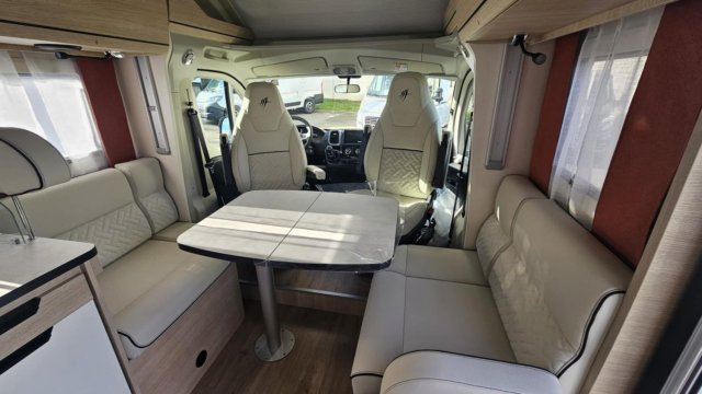 Rapido 686 F Collection 2026 - Photo 6