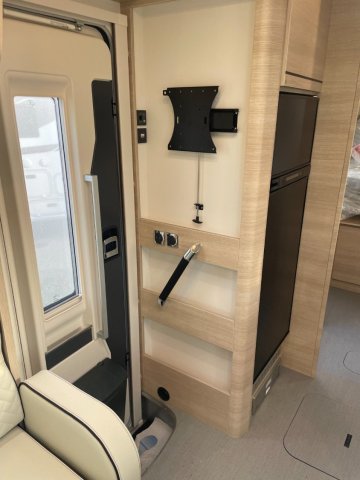 Rapido 8096 DF Ultimate Line BVA 180ch - Photo 8