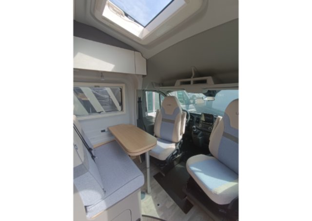 LMC Innovan 590 - Photo 3