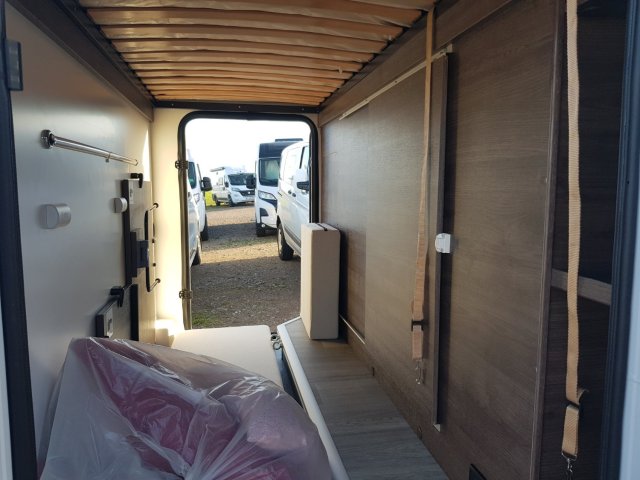 Benimar Yrteo 840 - Photo 9