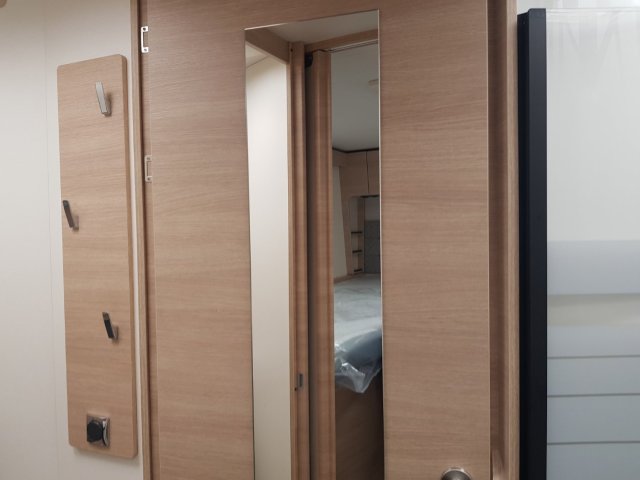 Rapido 8066 DF - Photo 11