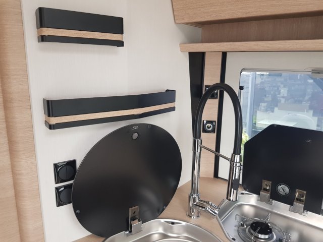 Rapido 8066 DF - Photo 32