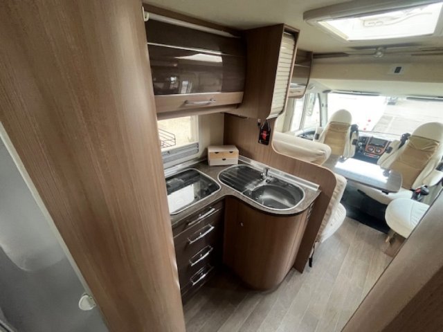 Burstner Aviano I 727 - Photo 9