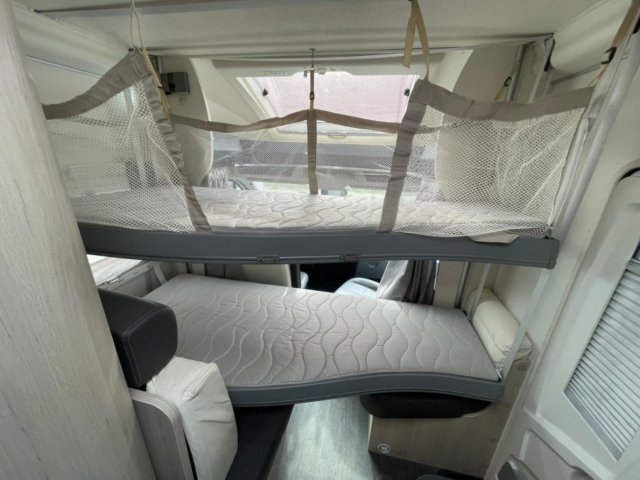 Challenger Genesis 274 - Photo 5