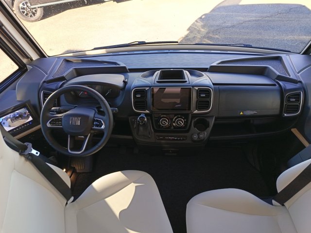 Bavaria Initial I740FC Nomade - Photo 8