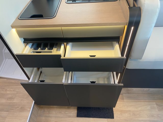 Bavaria T720FGJ Intense - Photo 18