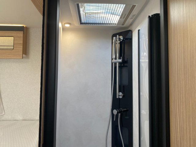 Bavaria T720FGJ Intense - Photo 23