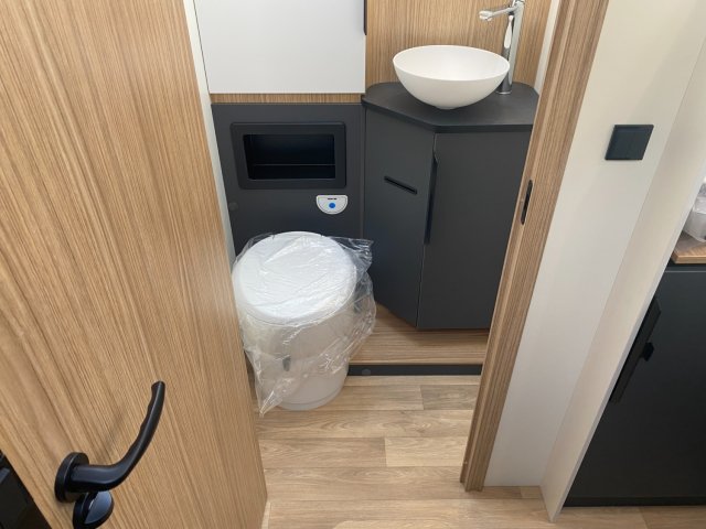 Bavaria T720FGJ Intense - Photo 25