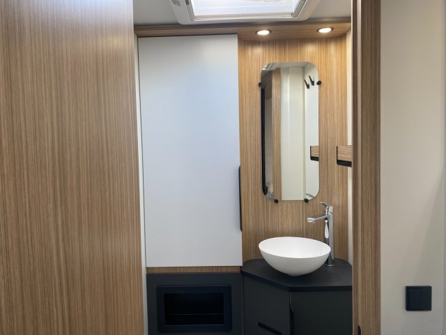 Bavaria T720FGJ Intense - Photo 26