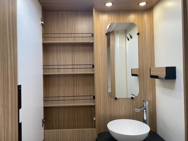 Bavaria T720FGJ Intense - Photo 27