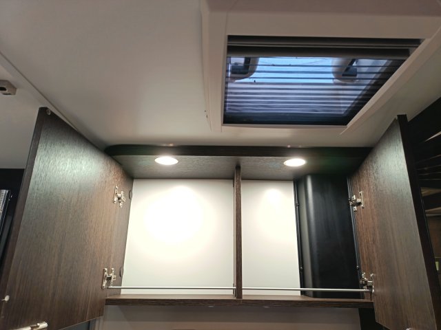 Benimar Tessoro 481 - Photo 17