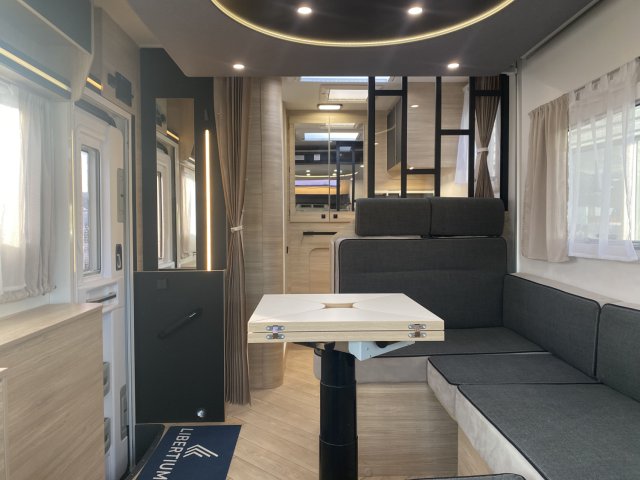 Challenger 240 Etape Edition - Photo 10