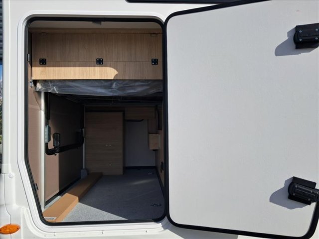 Challenger 318 Anniversary Edition - Photo 5