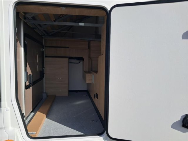 Challenger 318 Anniversary Edition - Photo 6