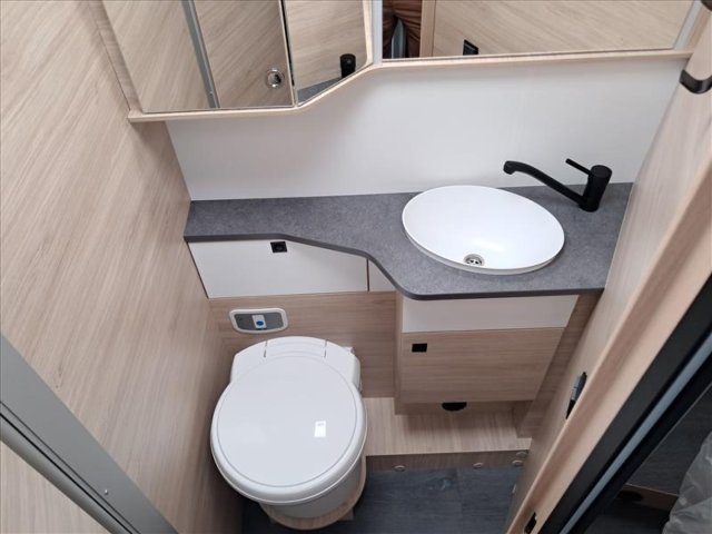 Challenger 318 Anniversary Edition - Photo 17