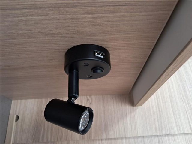 Challenger 318 Anniversary Edition - Photo 20