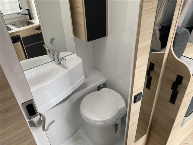 Challenger S215 Sport Edition - Photo 23