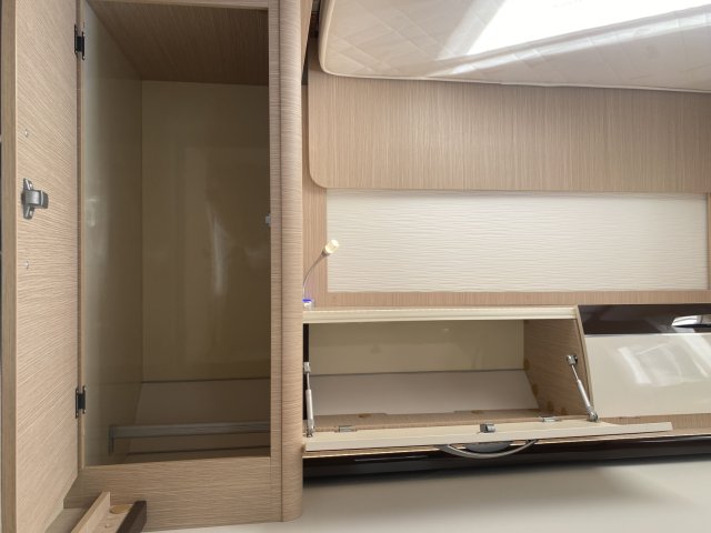 Mc Louis Nevis 79 Gold - Photo 29