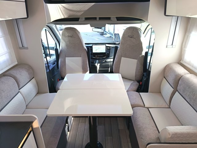 Mc Louis Yearling 81 - Photo 12