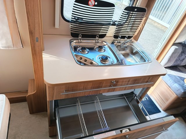 Caravelair Allegra 470 - Photo 12